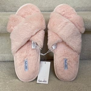 nwt splendid slippers